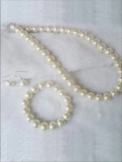 Girls Pearl Necklace, Earrings & Bracelet Set