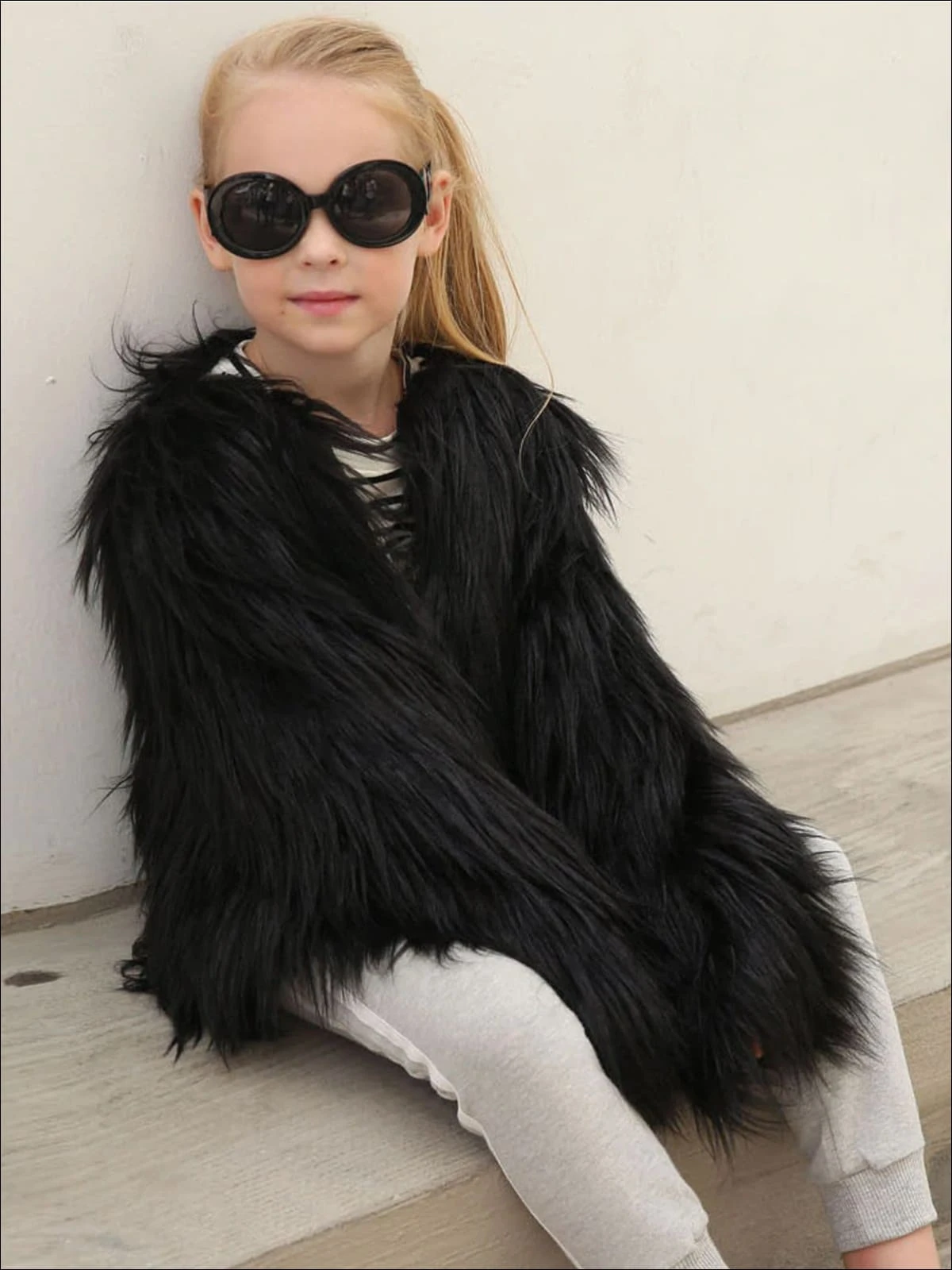 Girls Trendy Winter Faux Fur Jacket 3 Girls Trendy Winter Faux Fur Jacket - Image 2